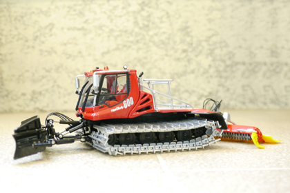 PistenBully_Side nalu coffee PistenBully1:43